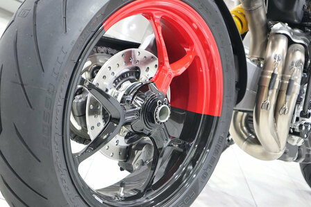 CNC Racing Achteras moerenset voor Ducati
