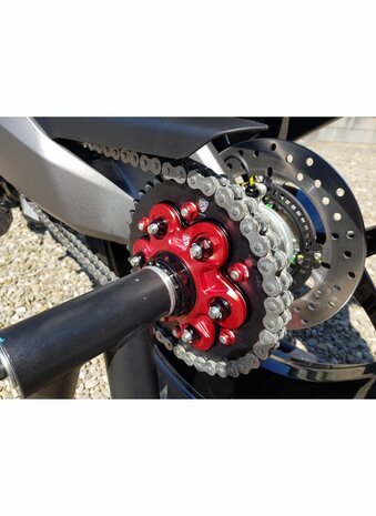 CNC Racing Achteras moerenset (2 st.) voor Ducati
