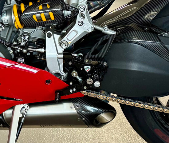 CNC Racing SBK voetsteunenset voor Ducati